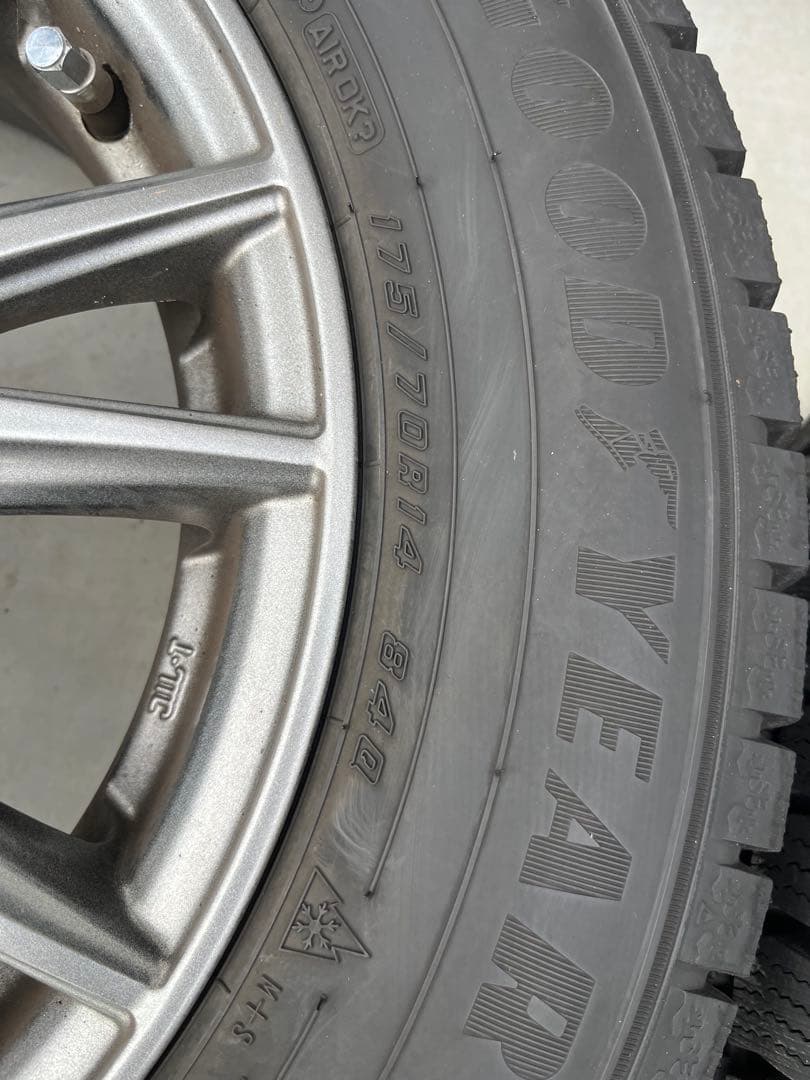 GOODYEAR スタッドレスタイヤ 14インチ 4本セット