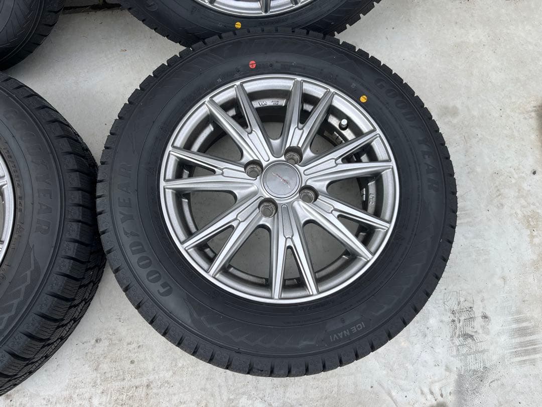 GOODYEAR スタッドレスタイヤ 14インチ 4本セット
