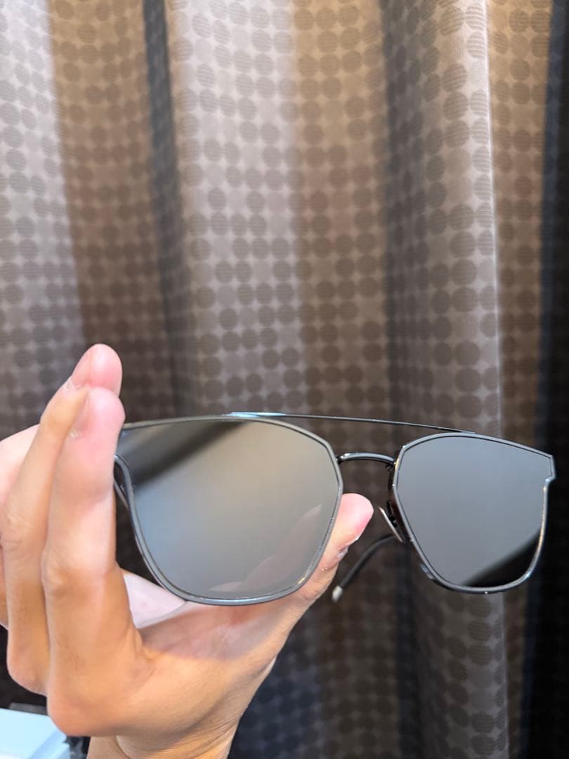 SAINT LAURENT ブラック サングラス ケース付き