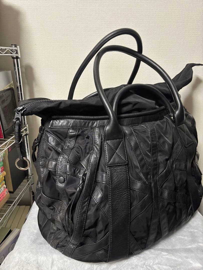 イッセイミヤケ　ボストンバッグ　ブラック