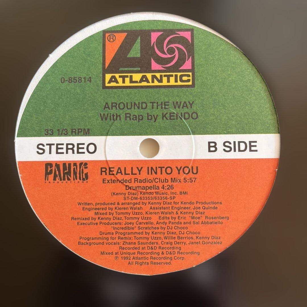 Around the way REALLY INTO YOU シングル