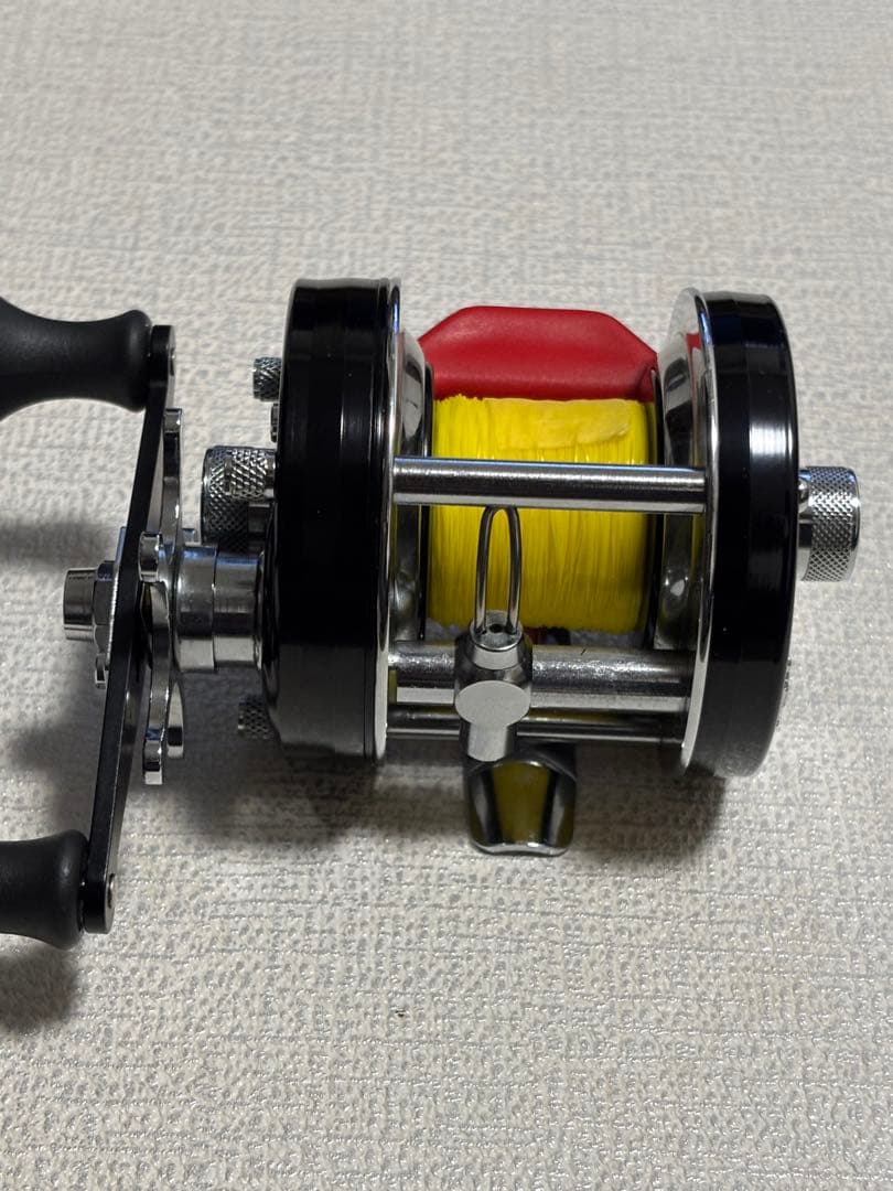 ABU Ambassadeur 5600C 赤ベロ