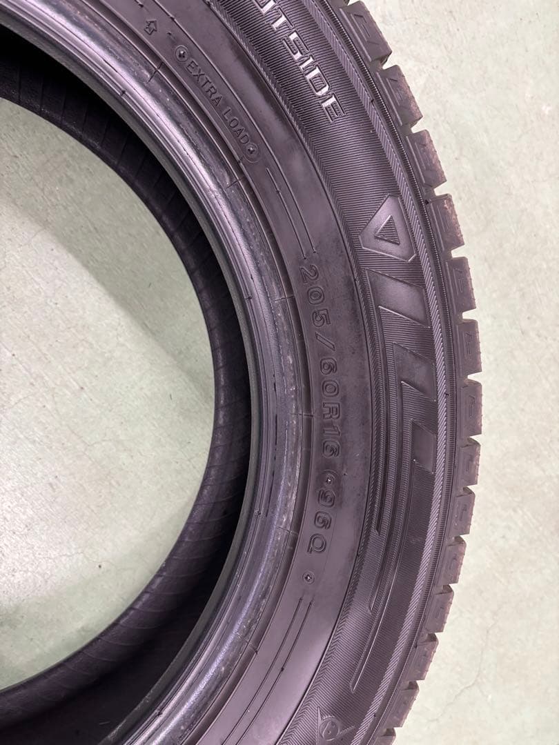 ①冬タイヤ 205/60R16 2本セット通常33000→30000円20日まで