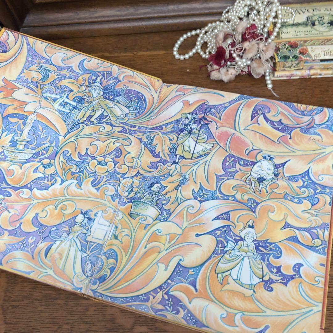 美しい挿絵の絵本　Time for a Rhyme 童謡集