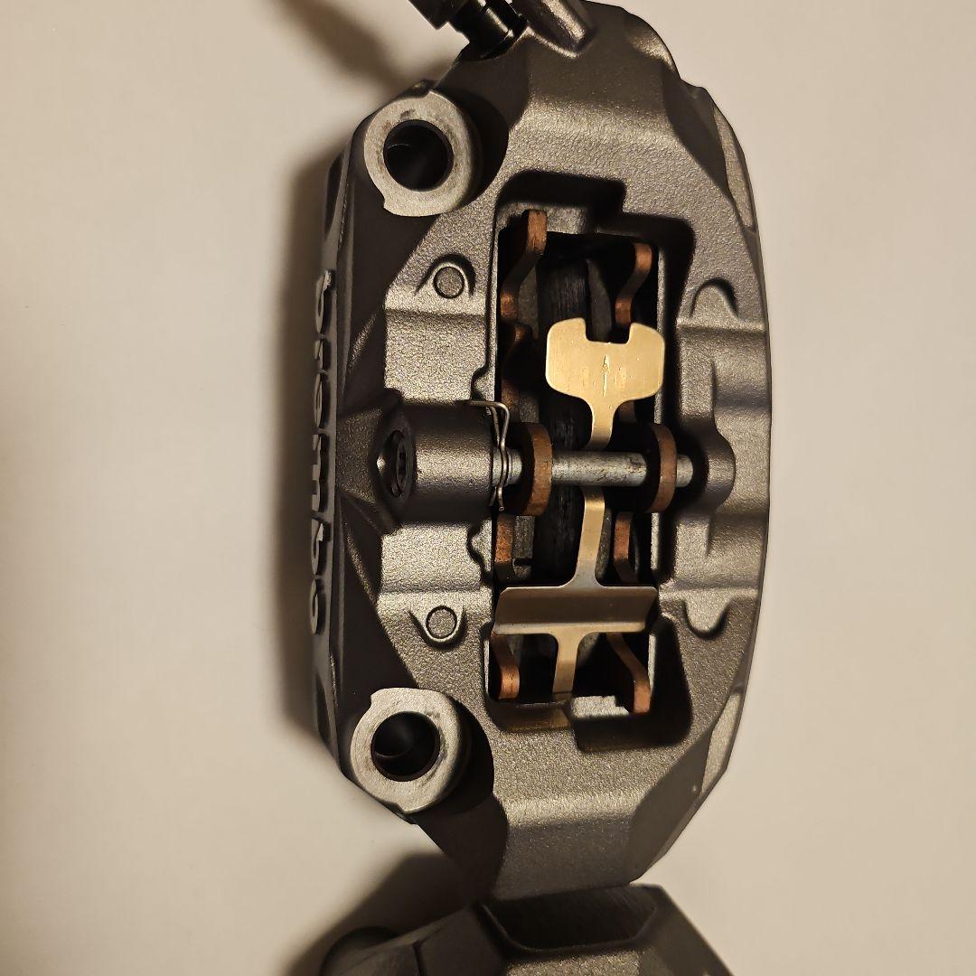 brembo ブレーキキャリパー 2個セット グレー
