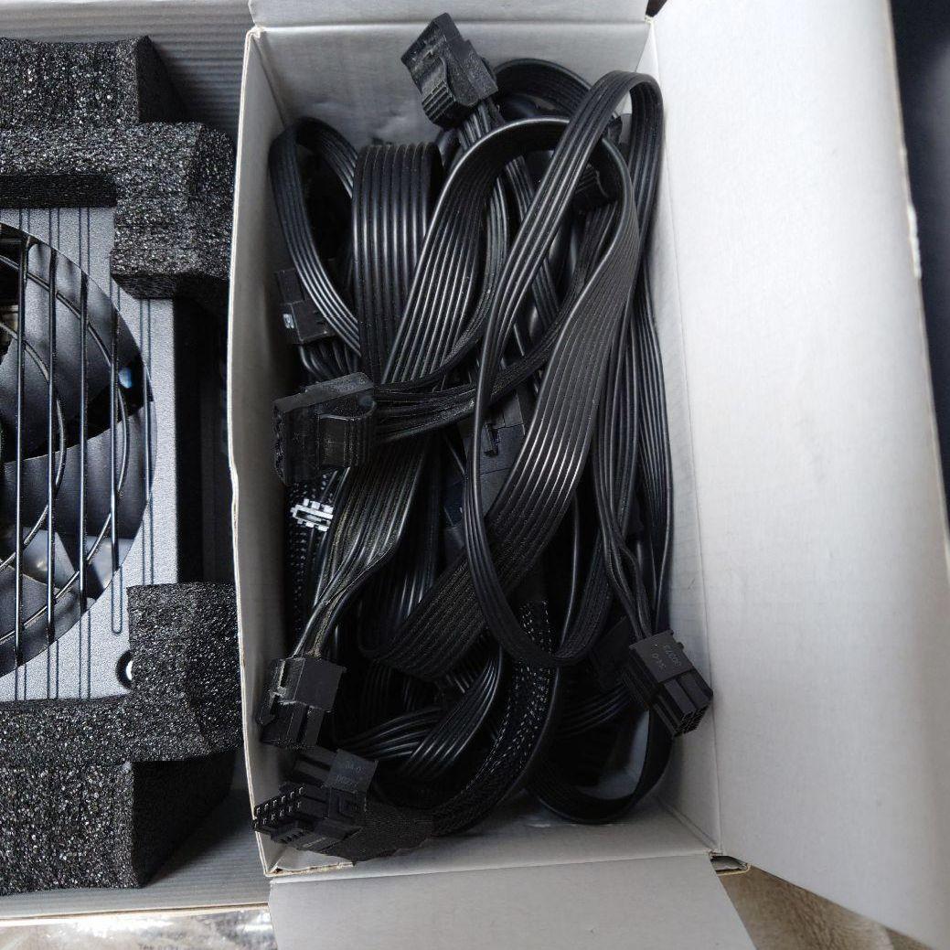 うみんちゅ様　CORSAIR RM750 電源 cp-9020195-jp