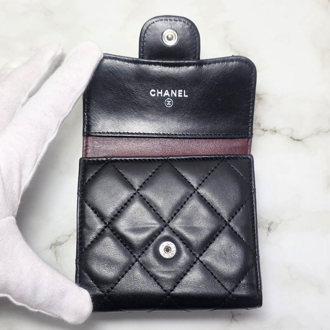 CHANEL マトラッセ ラムスキン Wホック財布 ココマーク 黒 ボルドー