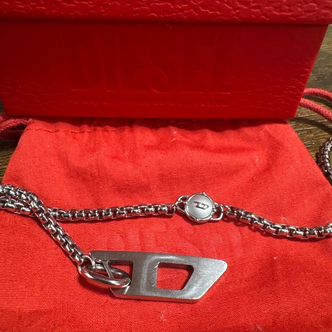 dieselネックレス　シルバー　DIESEL