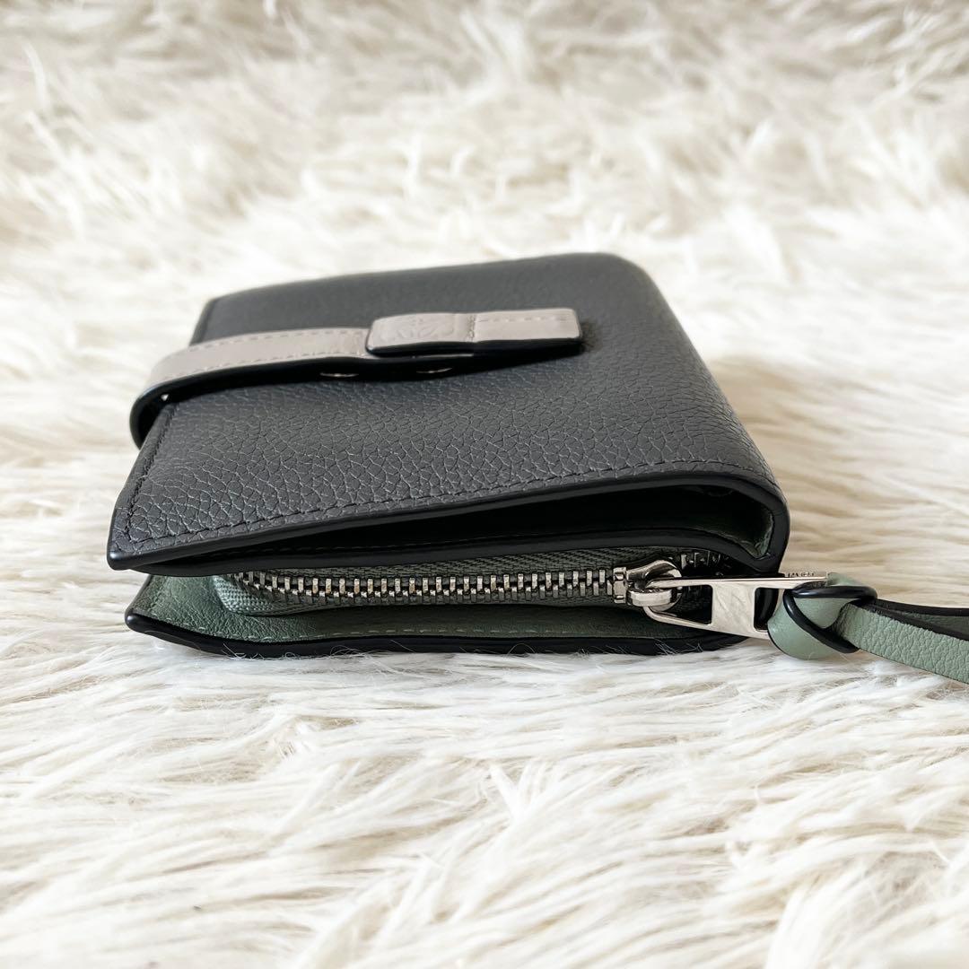 美品✨LOEWEロエベ　バーティカルウォレット　グレー　レザー　アナグラム