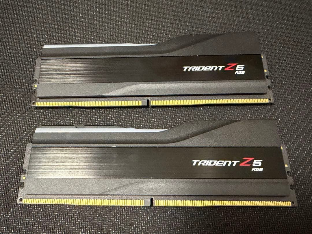 メモリー G.SKILL Trident Z5 RGB DDR5-6000 32GB