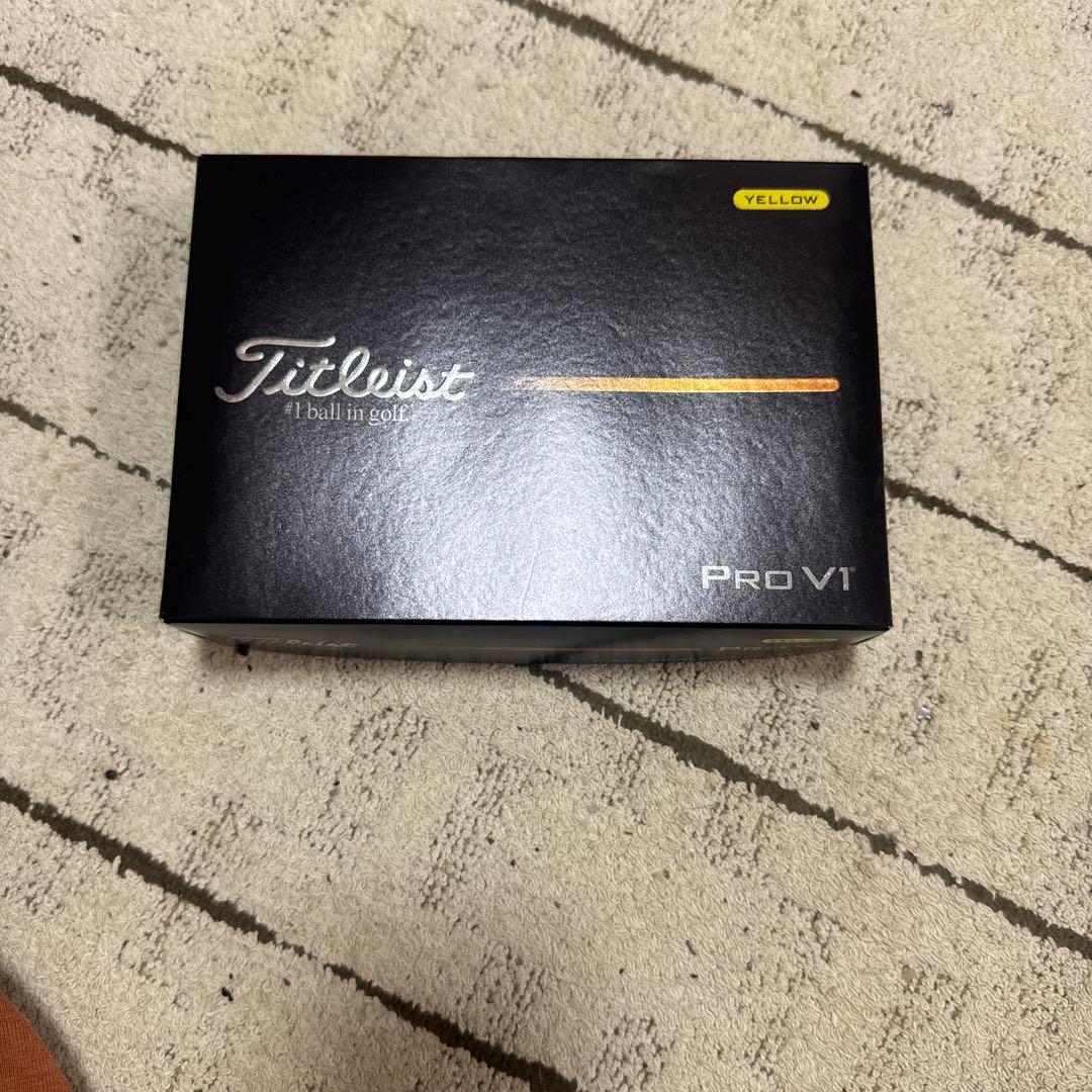 新品 現行モデルタイトリスト PRO V1イエロー　1ダース