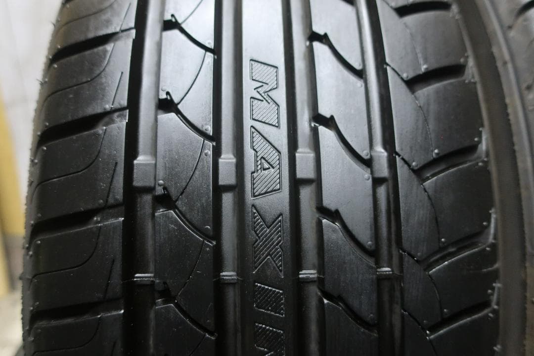 2022年製　マックストレック　MAXIMUS　M1　215/45R17　4本