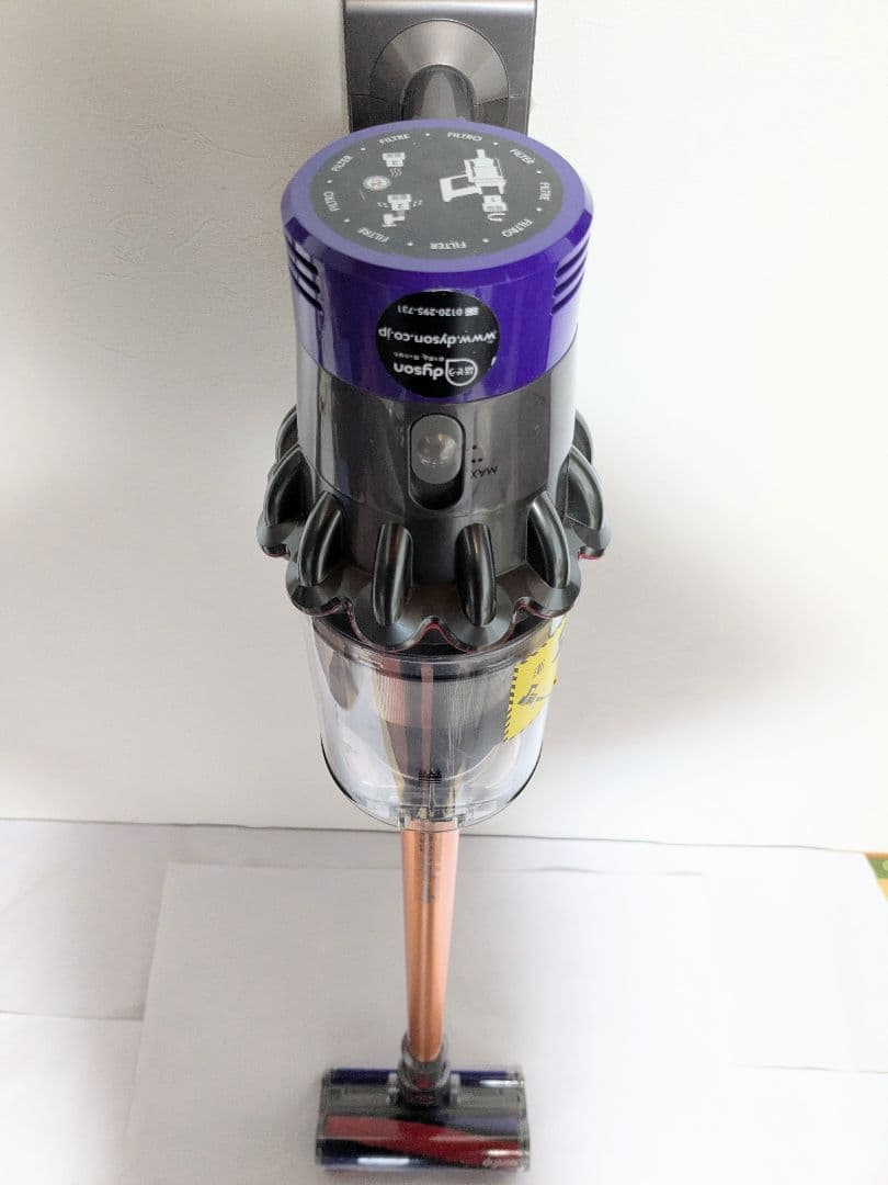 美品【55分稼働】ダイソン掃除機V10 SV12　⑪