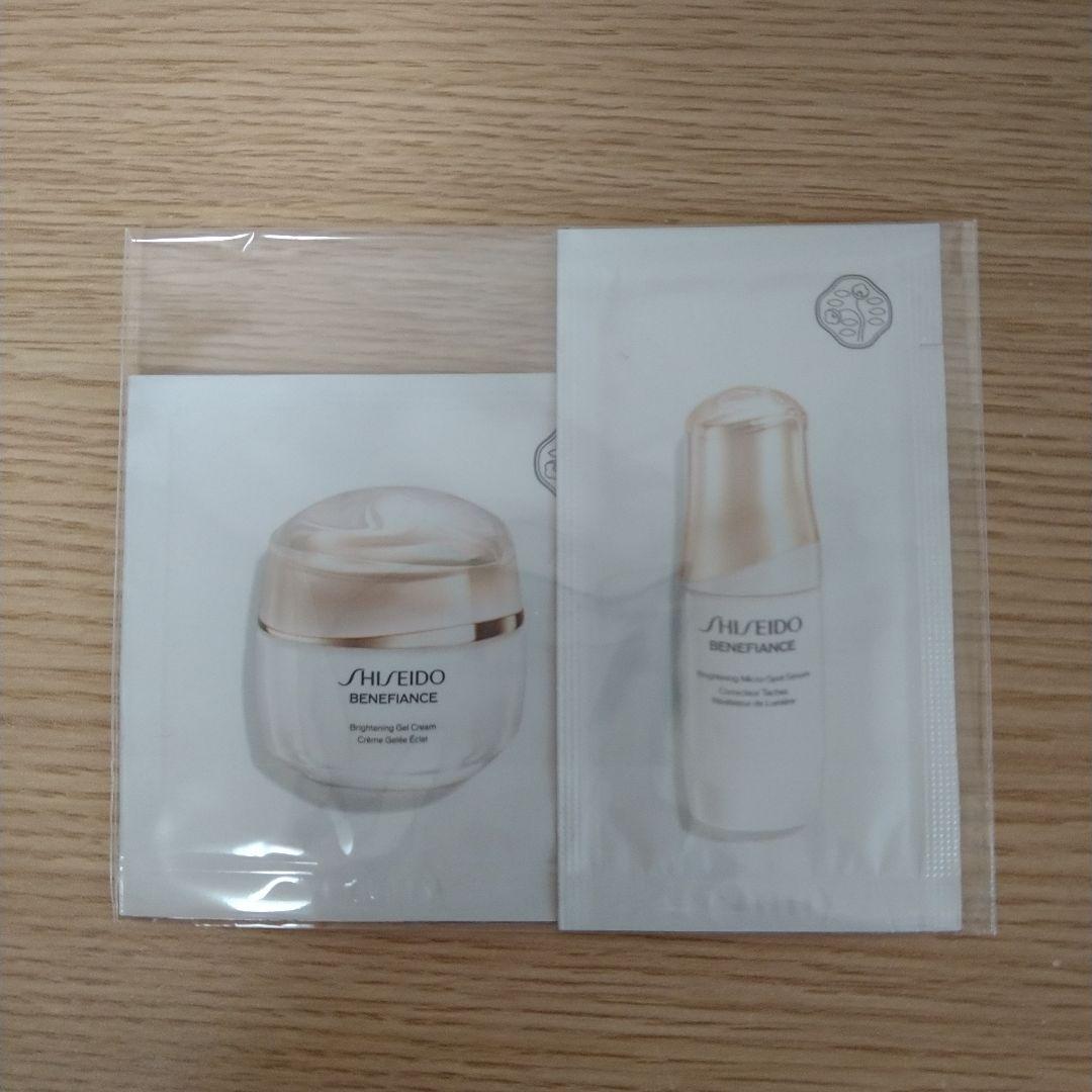 【未使用に近い】SHISEIDO エッセンススキングロウファンデーション 220