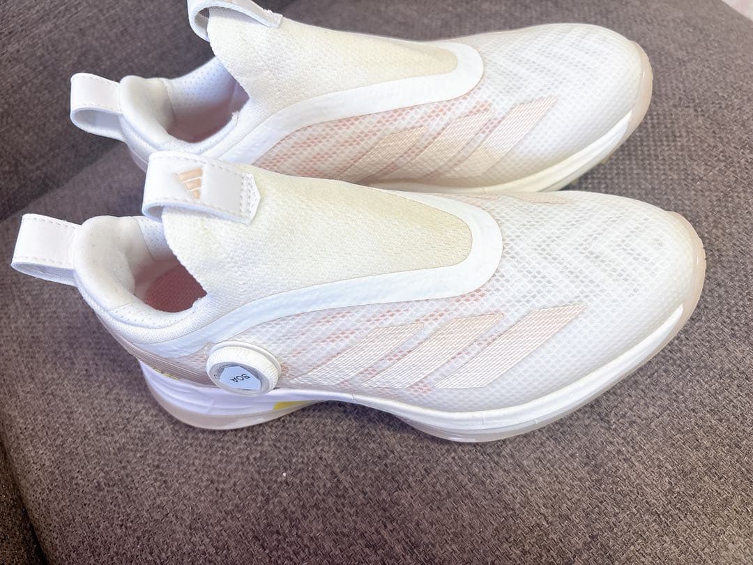 美品♡adidasアディダス 2025年モデル23.5㎝ adizero ゴルフ