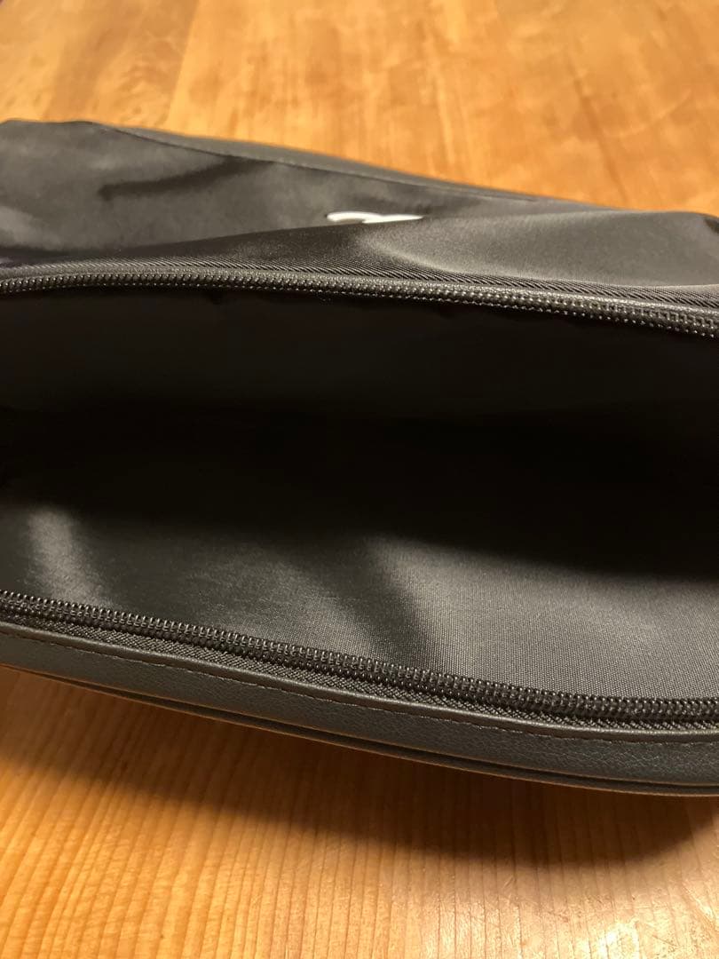 【非売品】CHANEL シャネルブラック ナイロン 大容量ポーチ