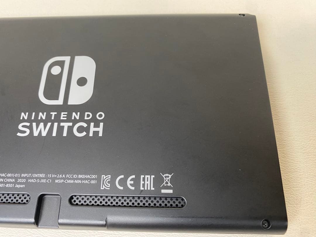 ニンテンドーswitch 本体のみ　美品　2020年製