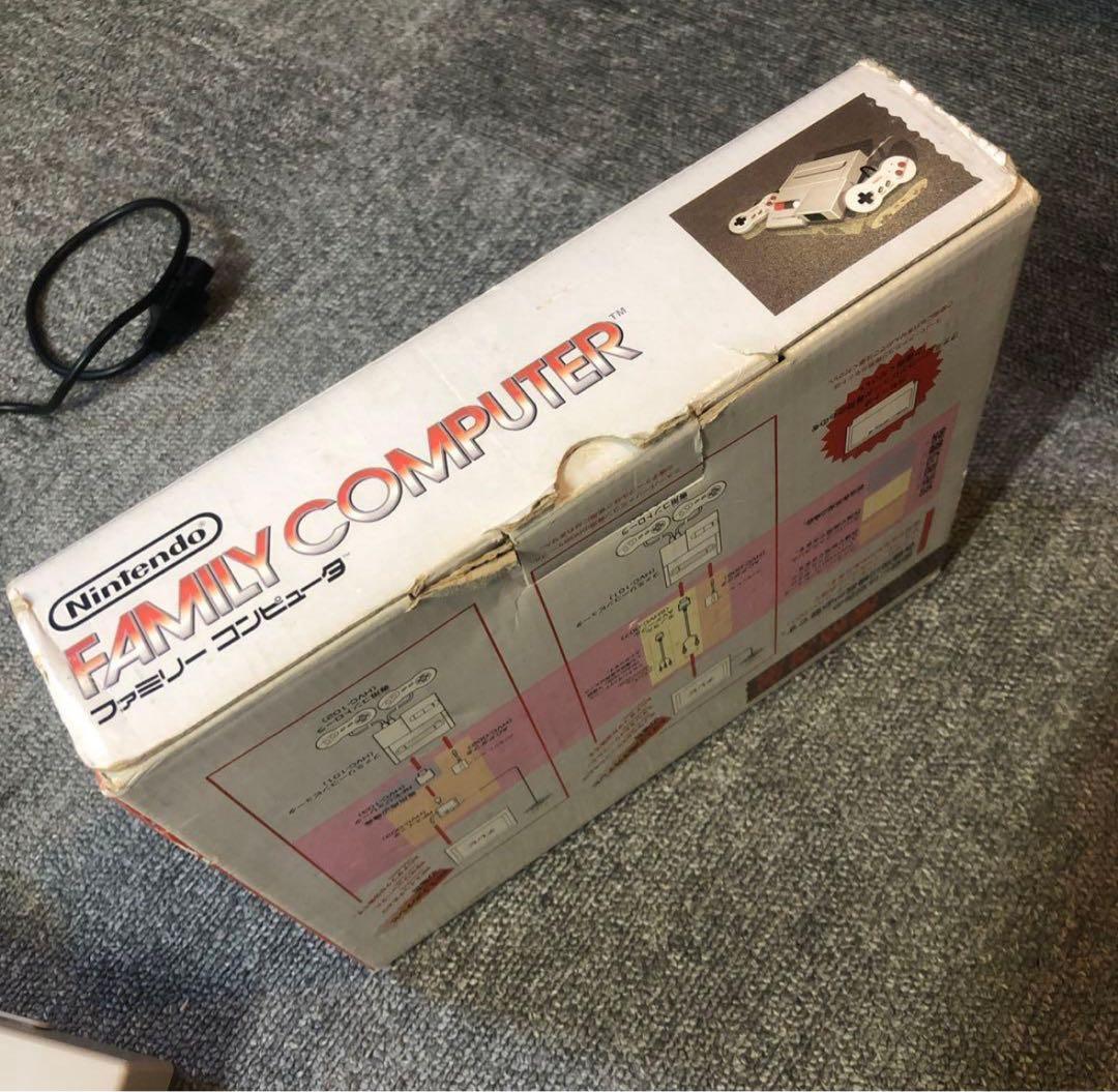 ニューファミコン　AVファミコン　純正ステレオケーブル付き　RFモジューレータ付