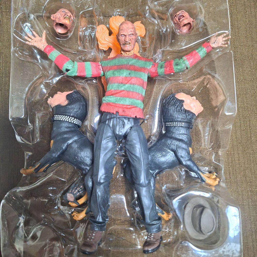NECA ネカ エルム街の悪夢 ナイトメア フレディクルーガー フィギュア
