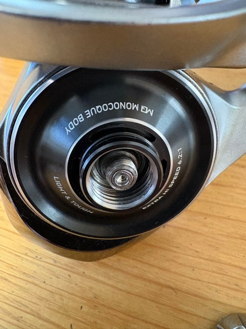 h*4様 DAIWA 25CALDIA LT4000-CXH スピニングリール