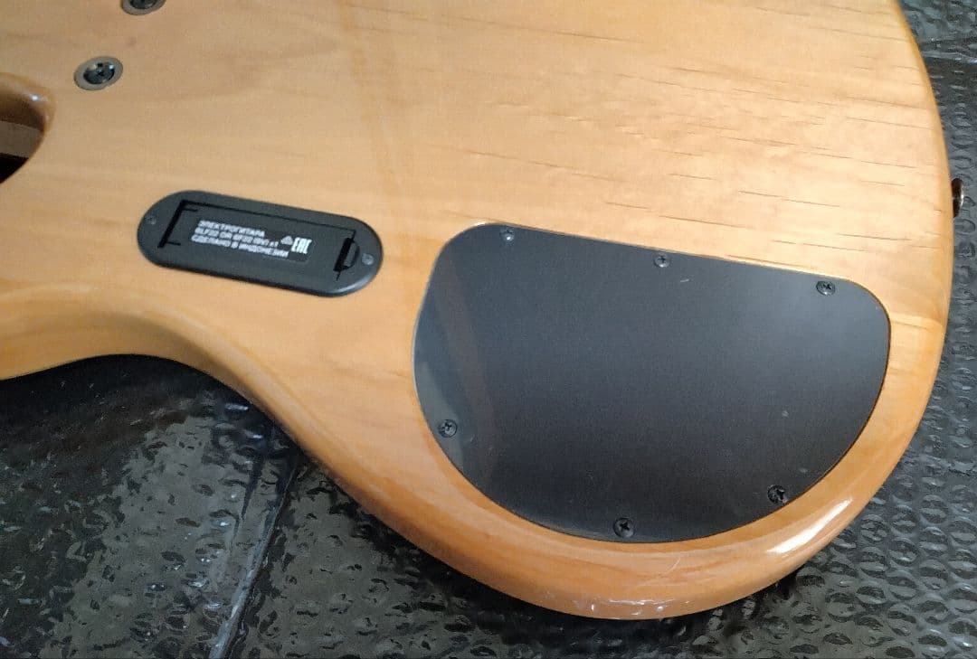 YAMAHA TRB1004J エレキベース