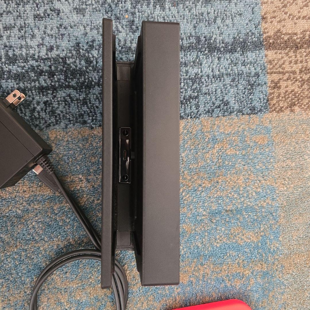 Nintendo Switch 本体 赤と青 Joy-Con 充電ドック付き