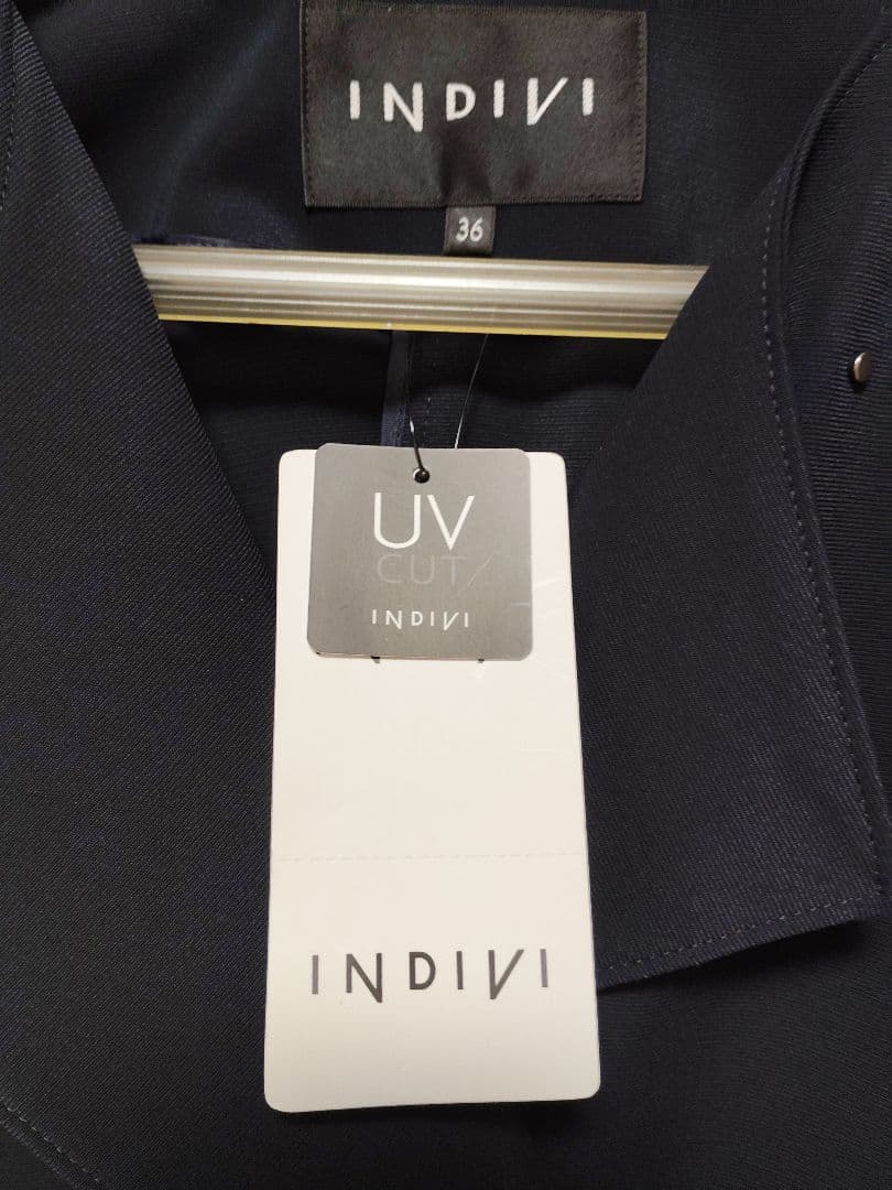 《タグ付き未使用品》INDIVI　とろみトレンチコート