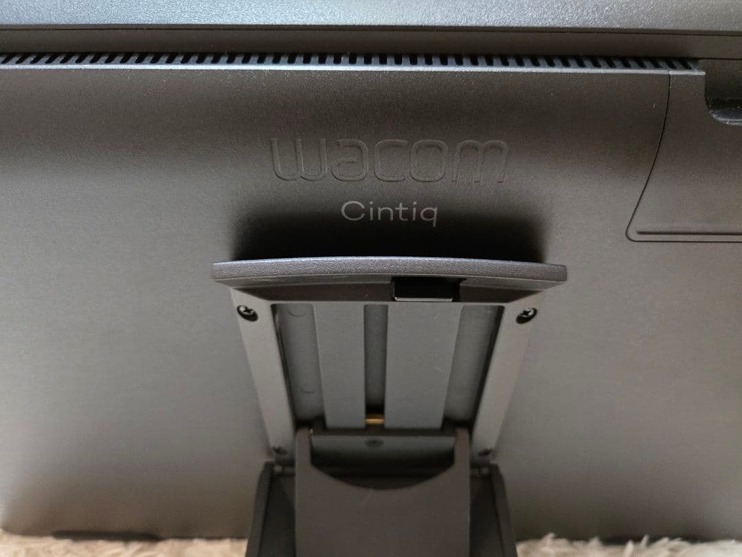 格安♡Wacomワコム液タブDTK2260K1D Cintiq22FHDブラック