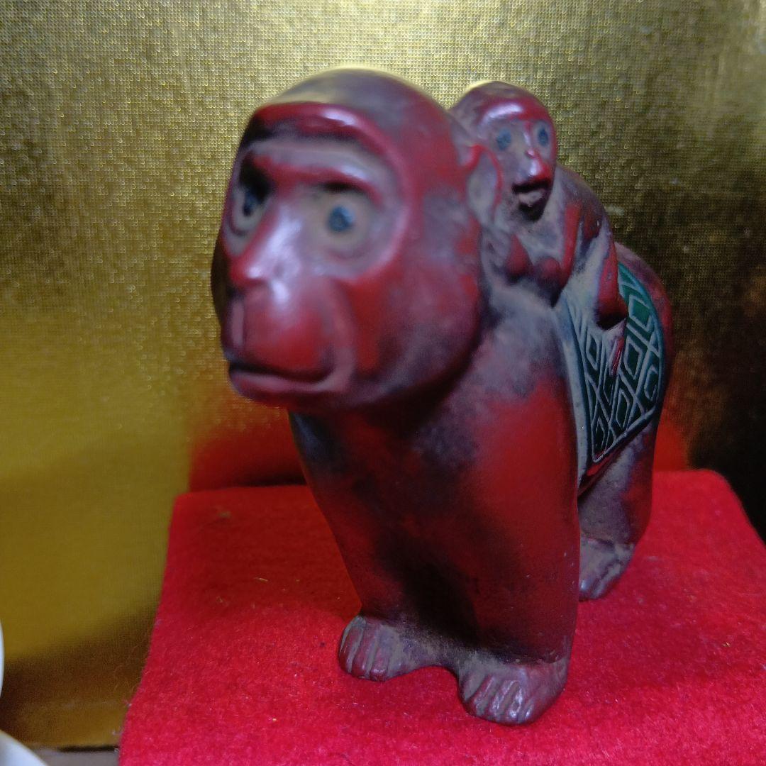 陶器製猿と子猿の置物 約10cm