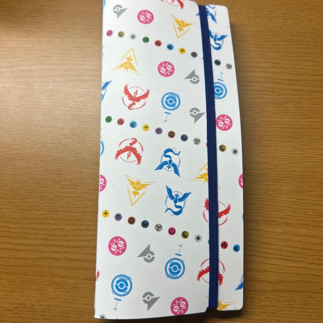 ポケモンカード バインダー ピカチュウプロモカード付き