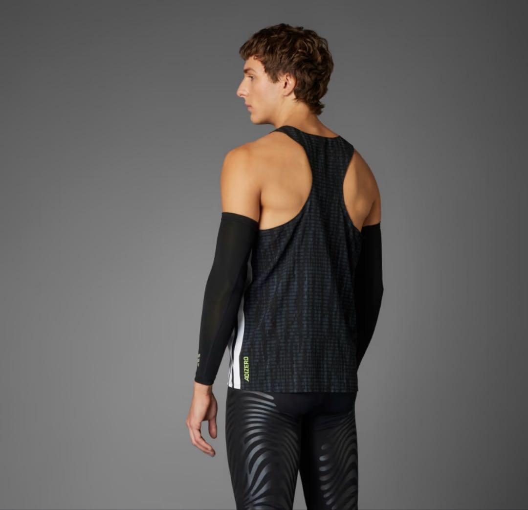 ス*ー様 ADIZEROランニングシングレット