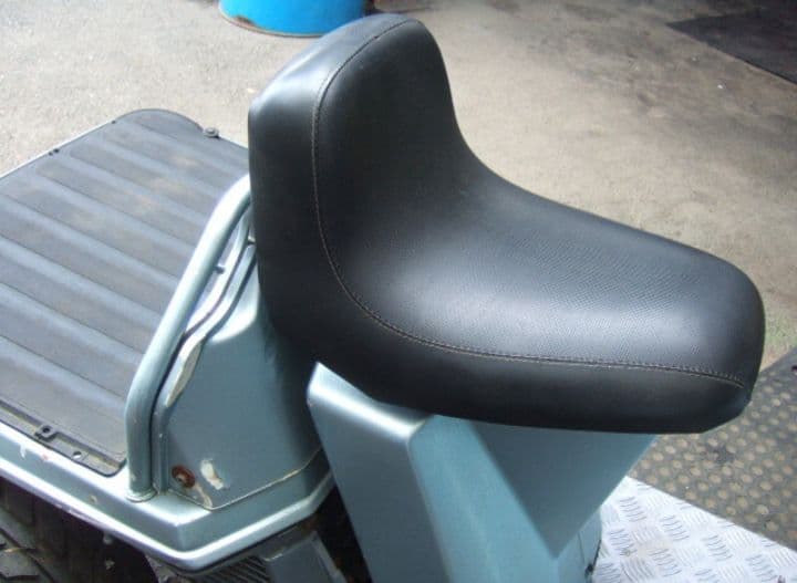 ホンダ　ジャイロUP　TA01　シート　TB07 ストリーム　シート