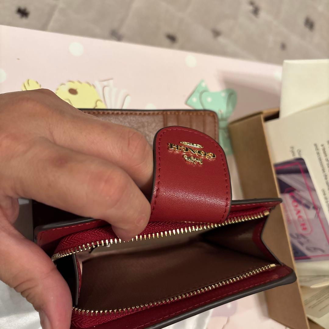 キ*ル様 未使用　COACH 花柄 二つ折り財布