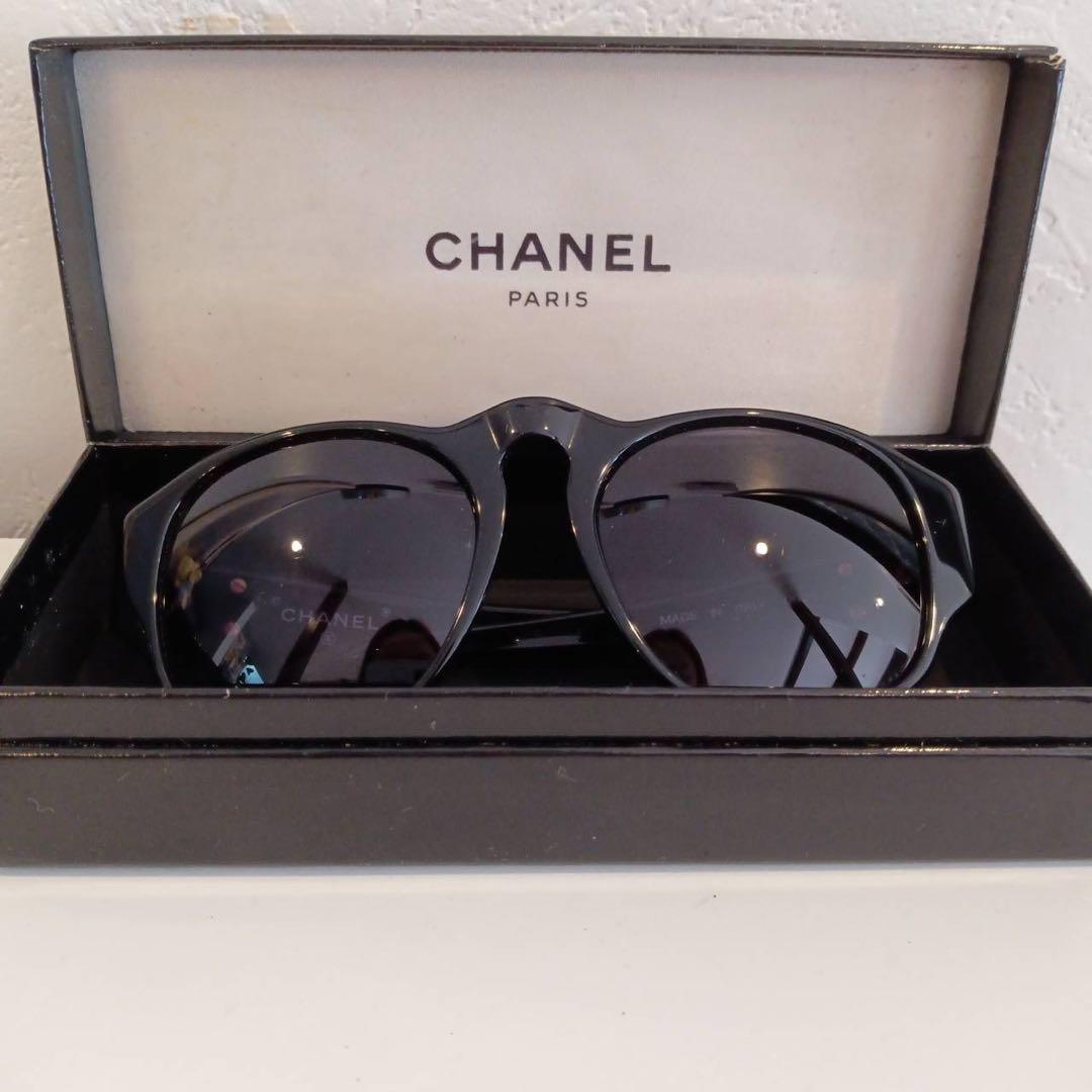 ひ*ろ様 シャネル CHANEL ココマーク サングラス 金ロゴ ブラック ケー