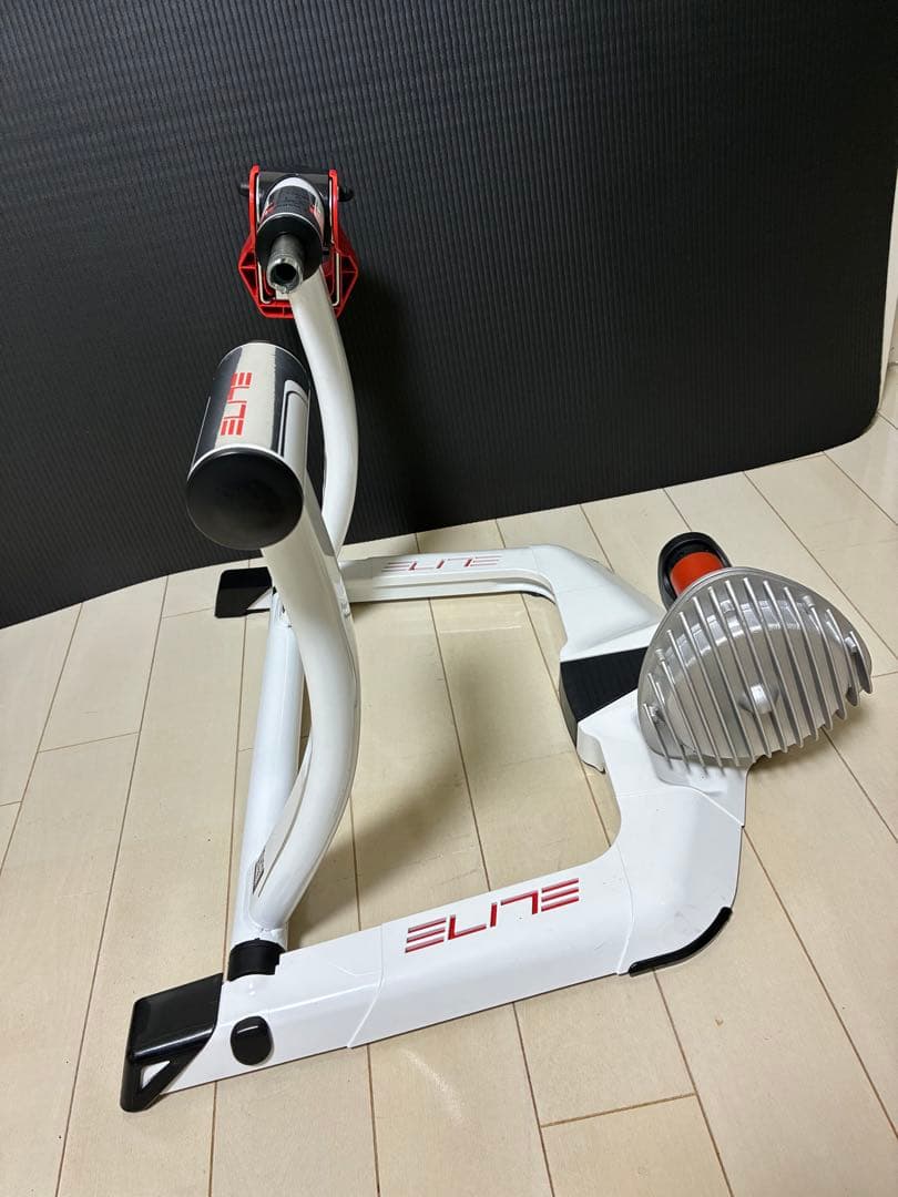 す*ぞ様 ELITE 固定ローラー 本体と前輪固定台