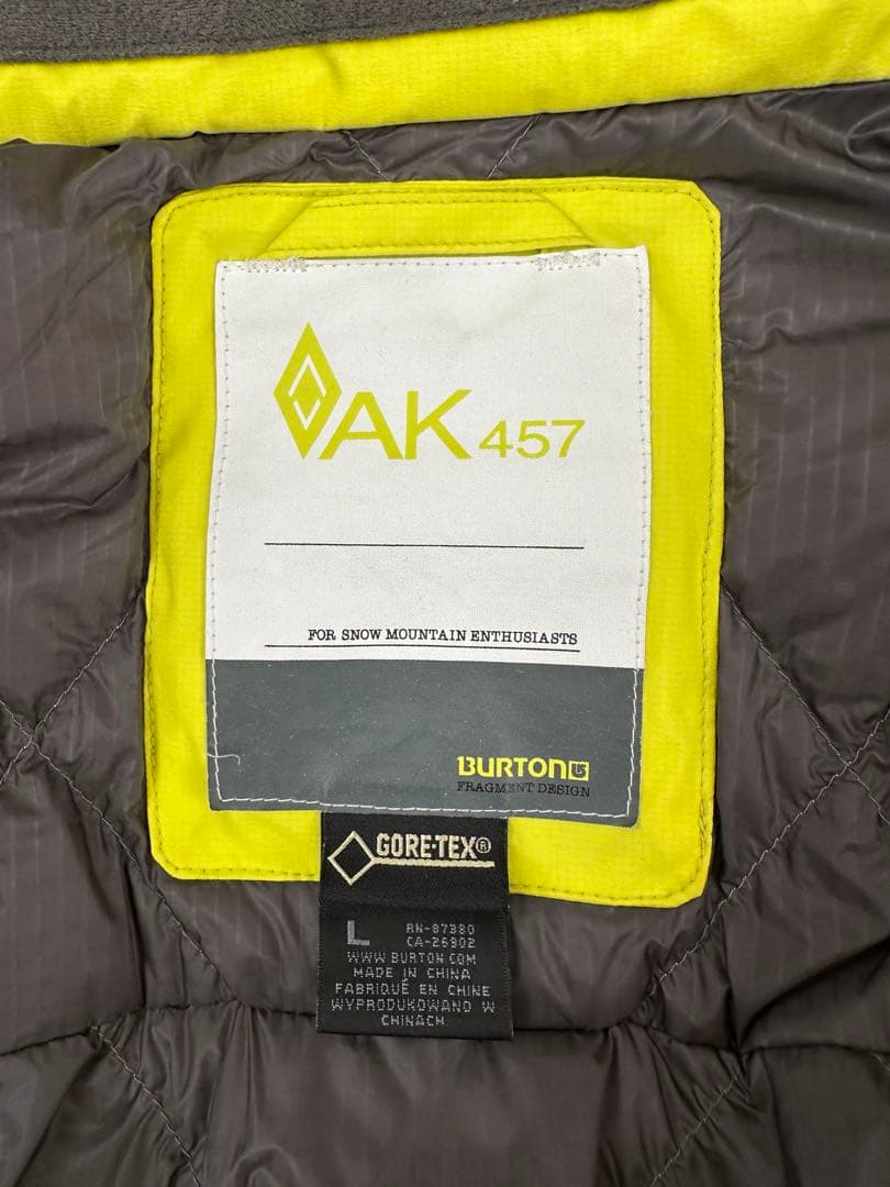スノーボード Burton AK457 down jacket size L gore-tex