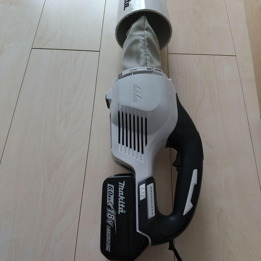 Makita 充電式クリーナーCL280FDZW