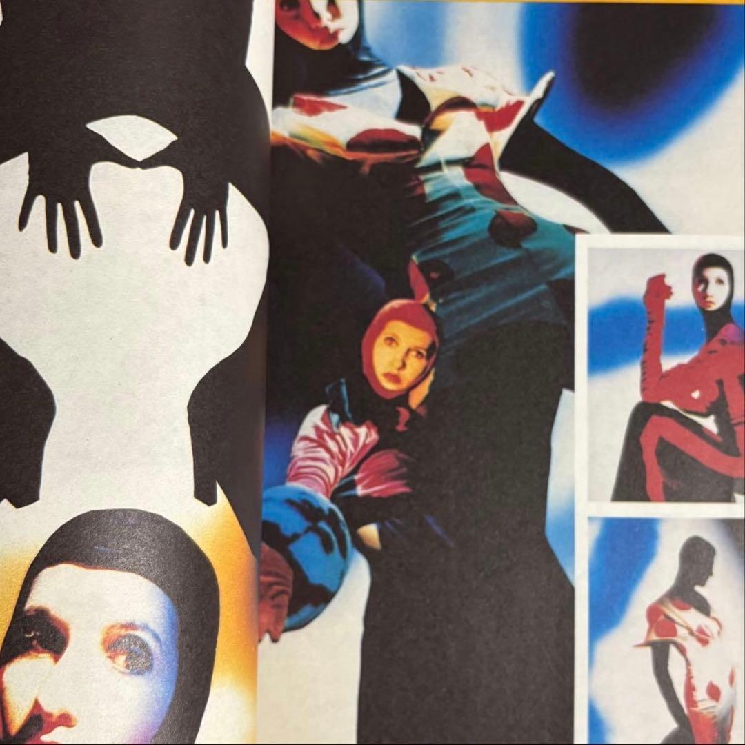 アート・デザイン・音楽 i-D Magazine The Heroes & Sheroes Issue