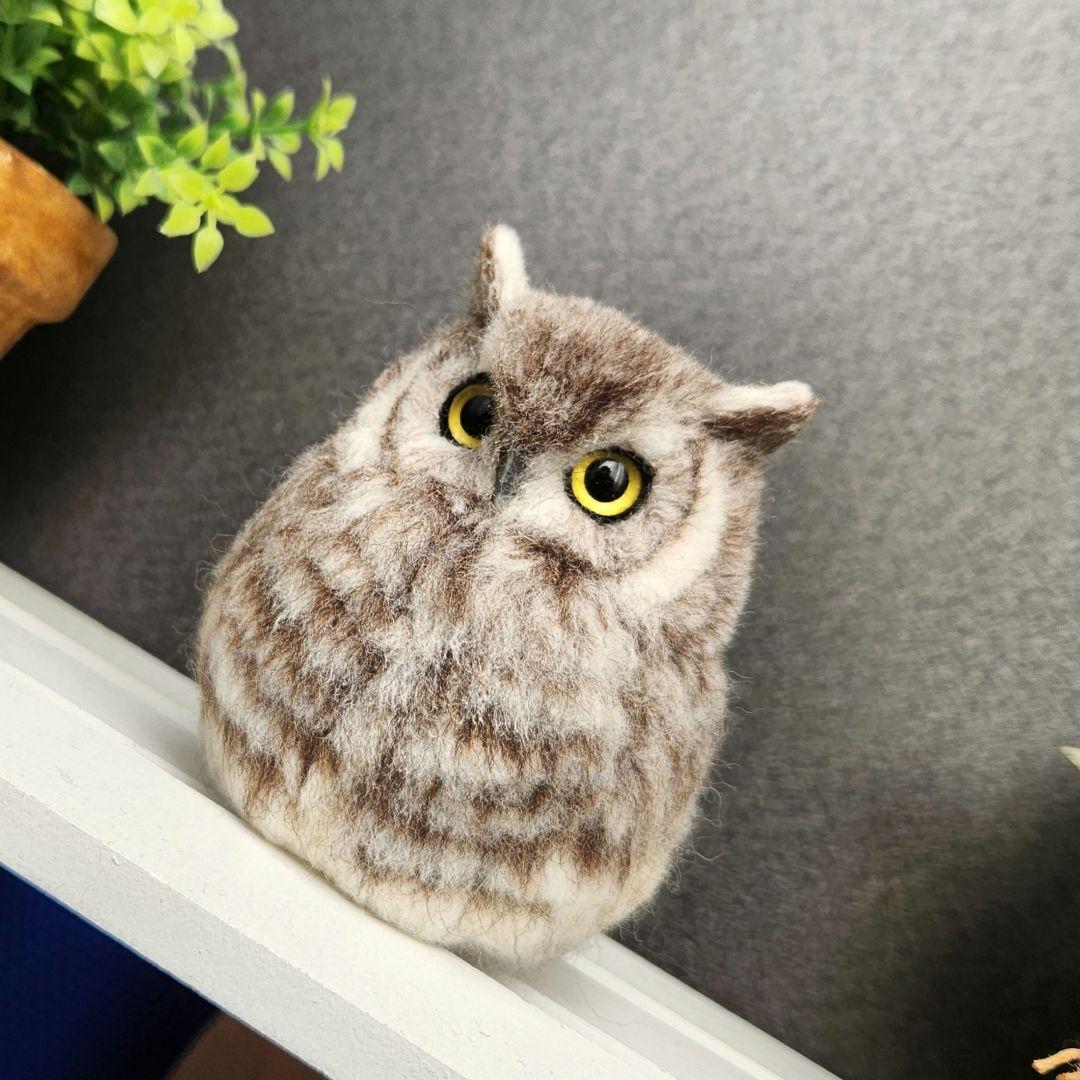 朱鳥さま専用のご購入ページ 小さなフクロウ置物　高さ約9㎝　2羽おまとめ