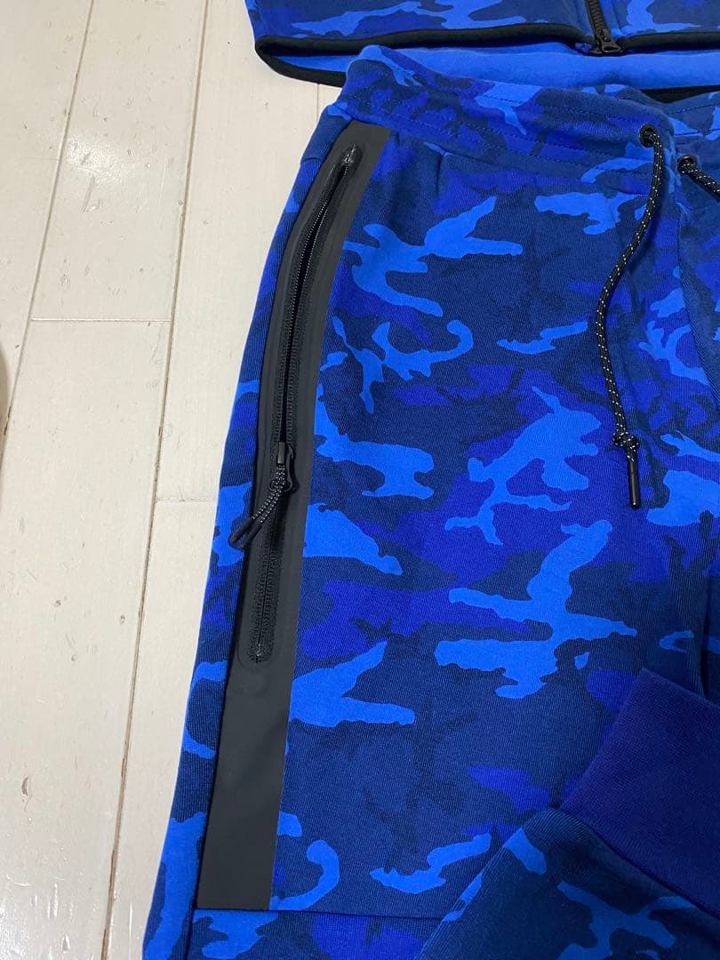 と*ろ様 ナイキテックフリース　セットアップMブルーカモ