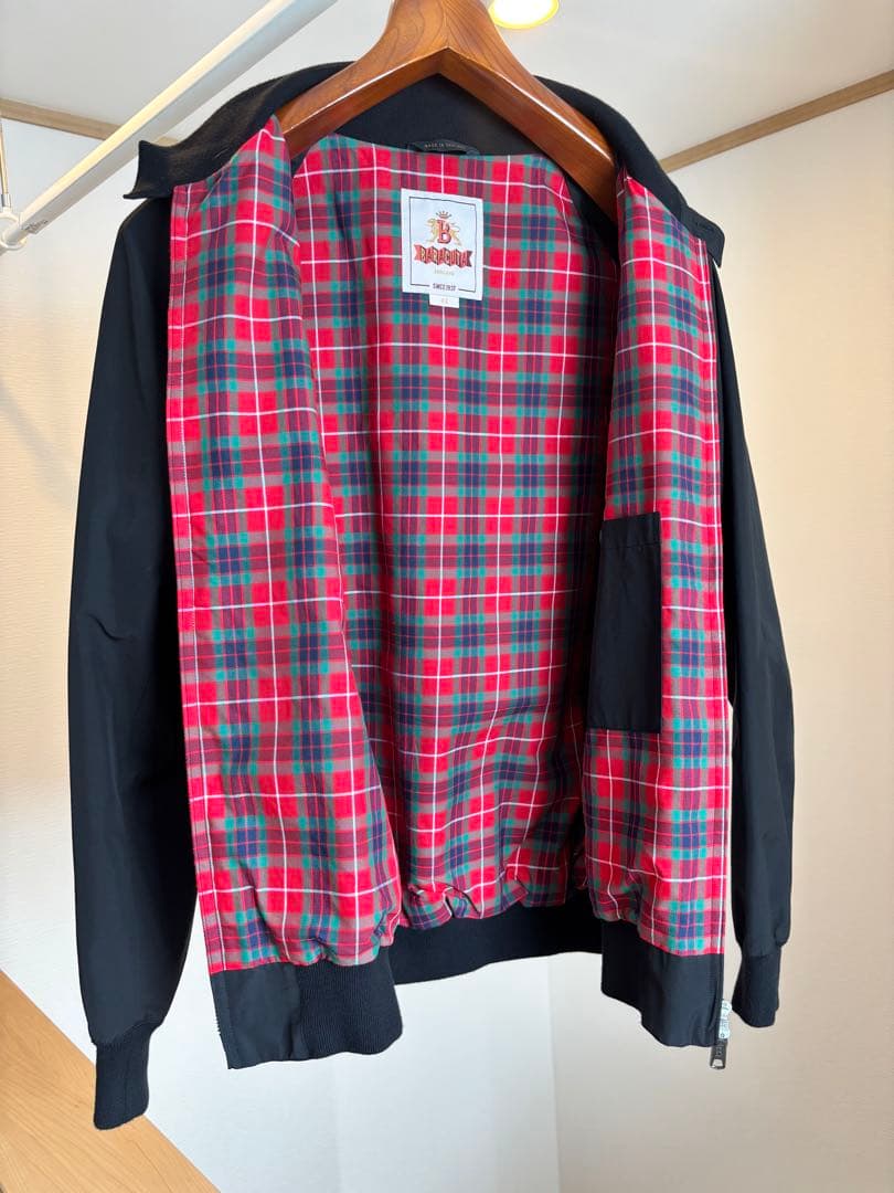 ぶーちゃん出品　美品　バラクータ G9 baracutaスイングトップ