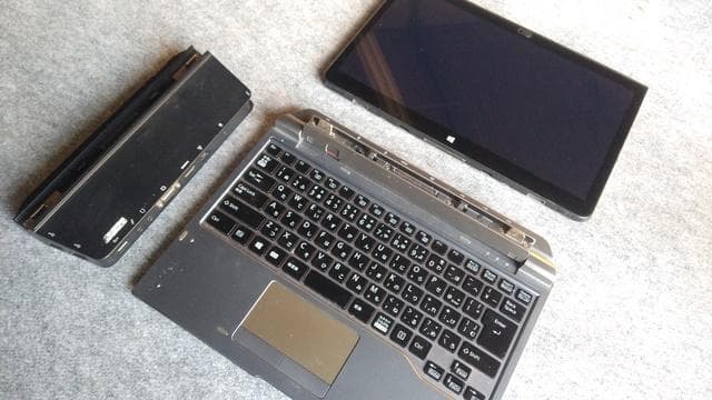 富士通タブレット Q775