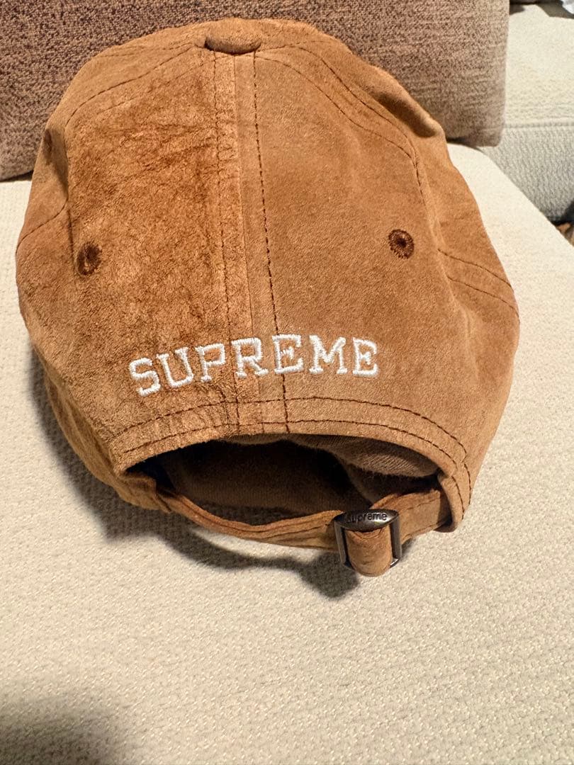 SUPREME PARIS® ブラウンキャップ