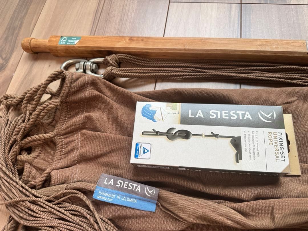 ラシエスタ LA SIESTA ブラウンハンモックチェアと新品フィクシングセット