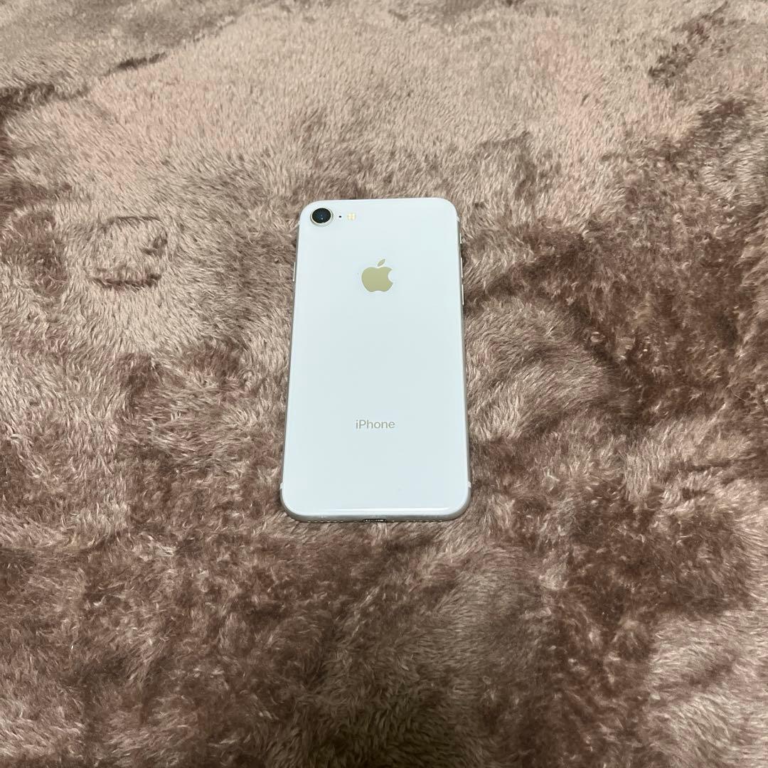 iPhone8 SIMロックあり
