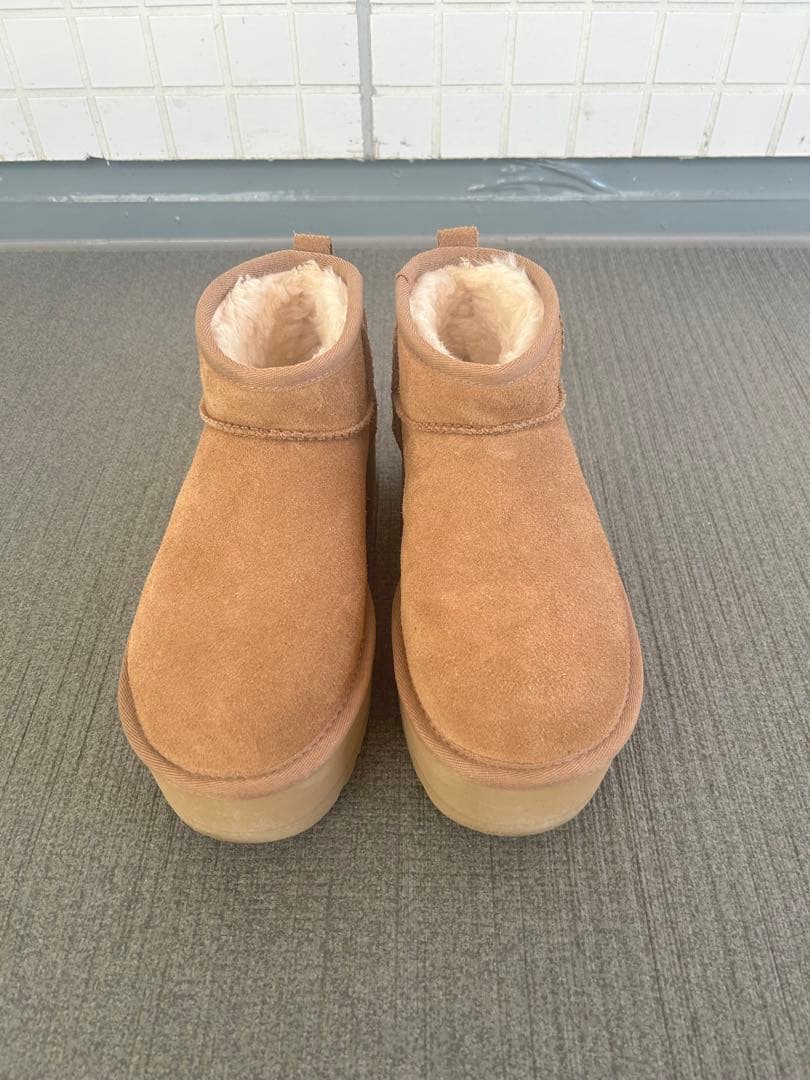 アグ UGG クラッシック 厚底 ムートンブーツ 23cm