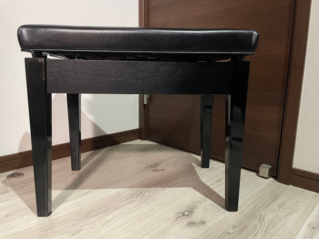 中古美品 YAMAHA.ピアノ椅子.ブラック NO.51