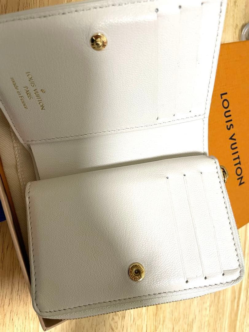 LOUIS VUITTON ルイ ヴィトン ポルトフォイユ ルー
