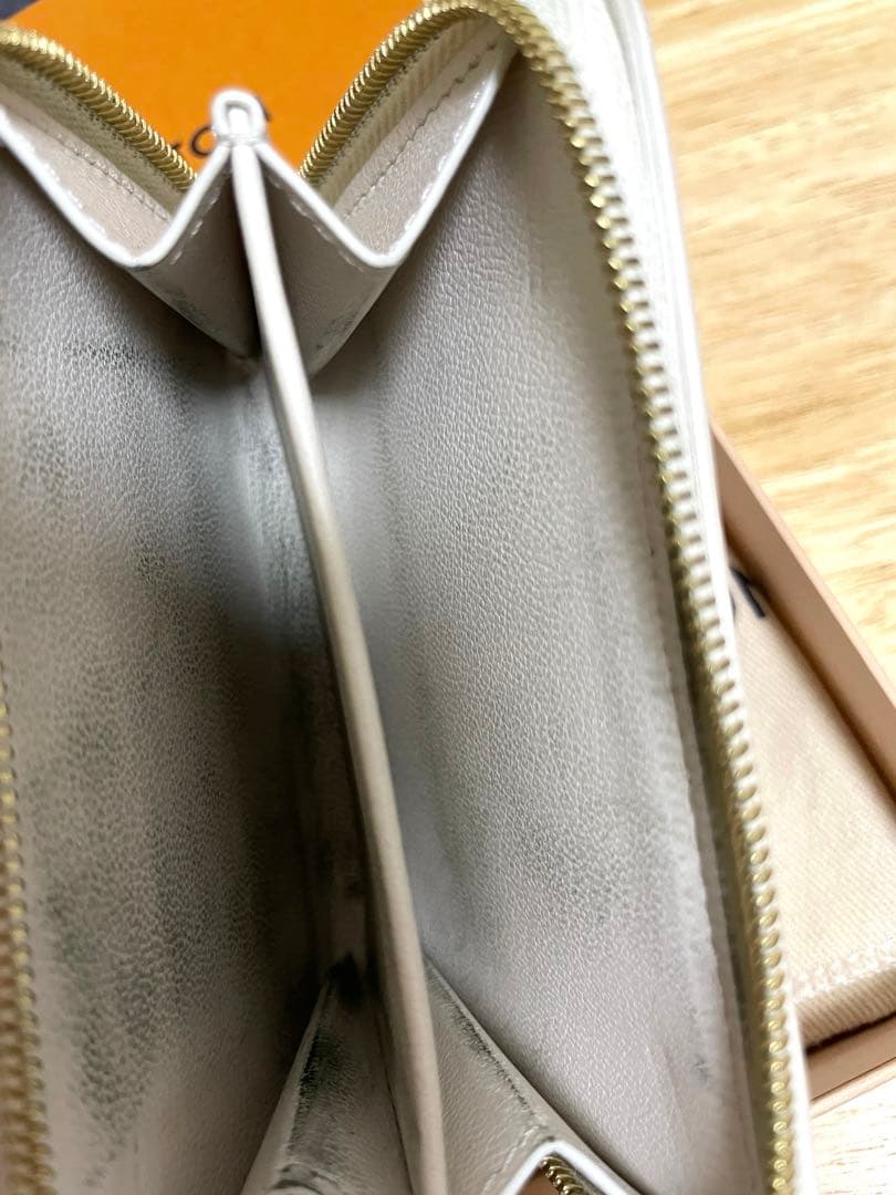 LOUIS VUITTON ルイ ヴィトン ポルトフォイユ ルー