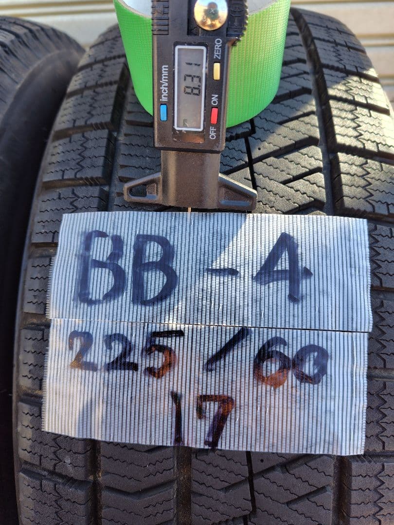 ブリザック VRX2 225/60R17 2022年製 残溝8mm